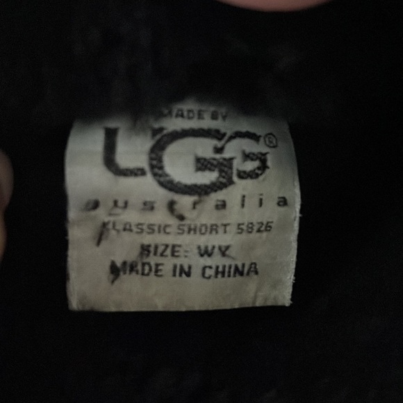 Uggs size 7 - Picture 5 of 5